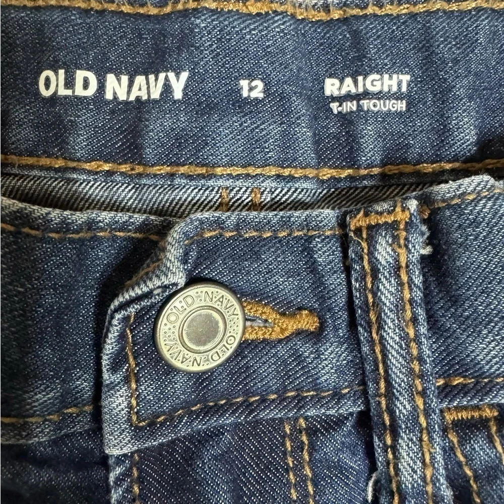 Old Navy questions leave
